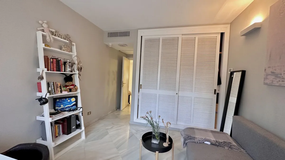 e5885d1c-22d7-4173-b2a8-dc115fddb726