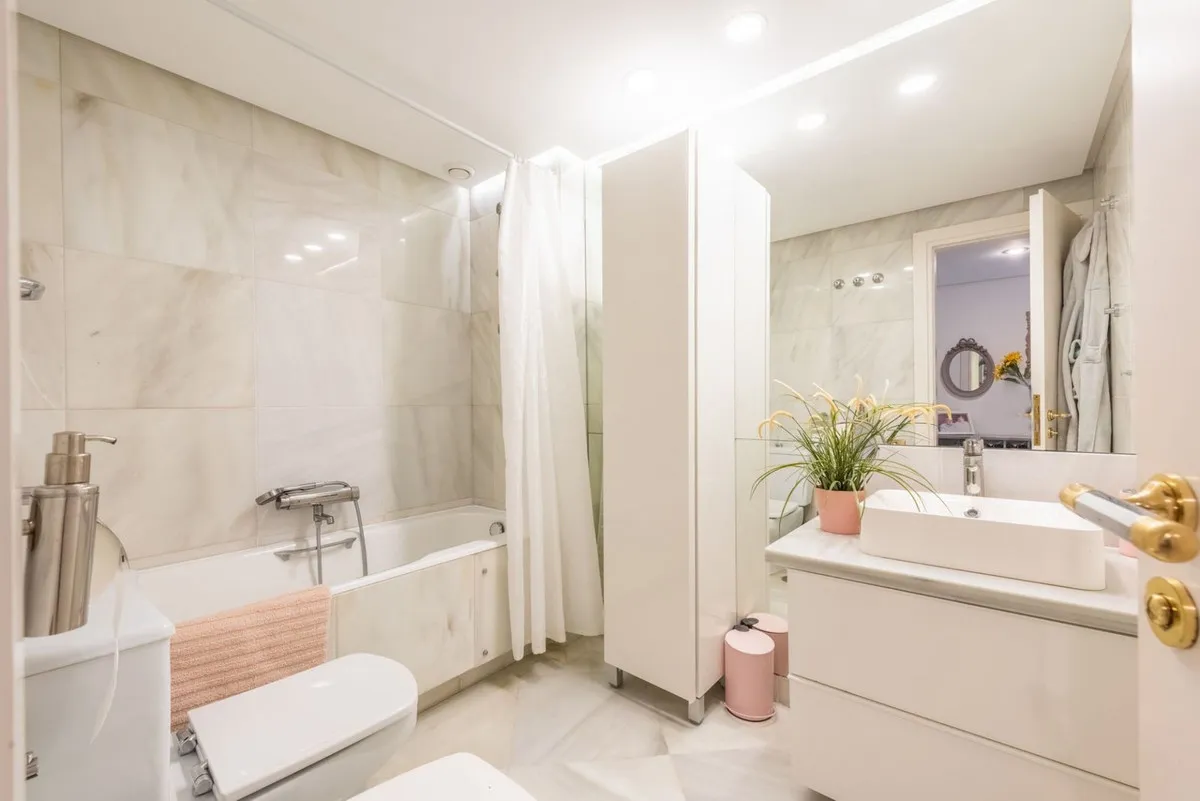 112fca2c-237e-430f-ad1b-a477cadc9efb