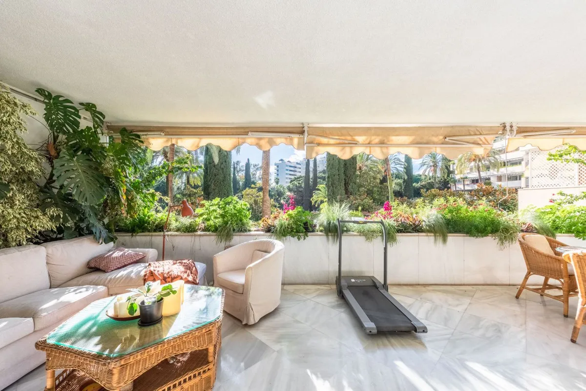 8e635cf3-2e6d-43cc-b287-ec13491235d0