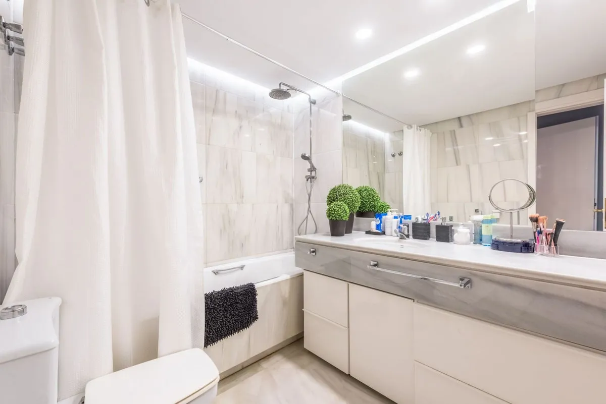 bad5f914-127a-41e0-966a-d6bedfa57c53