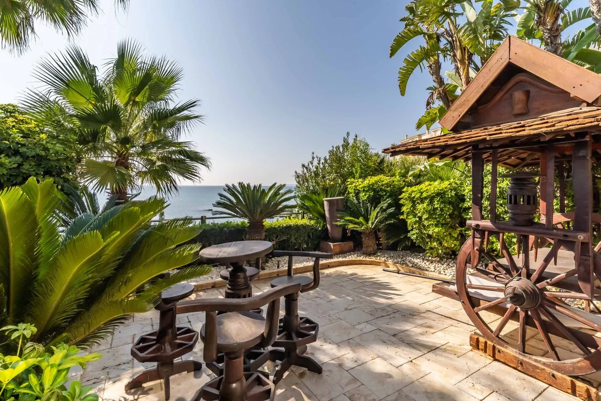 10b922e8-5c1e-4911-a6da-528d58aee3f5