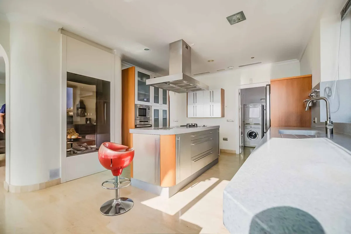 20059778-9f3c-4aac-a8cc-a04635753f1b