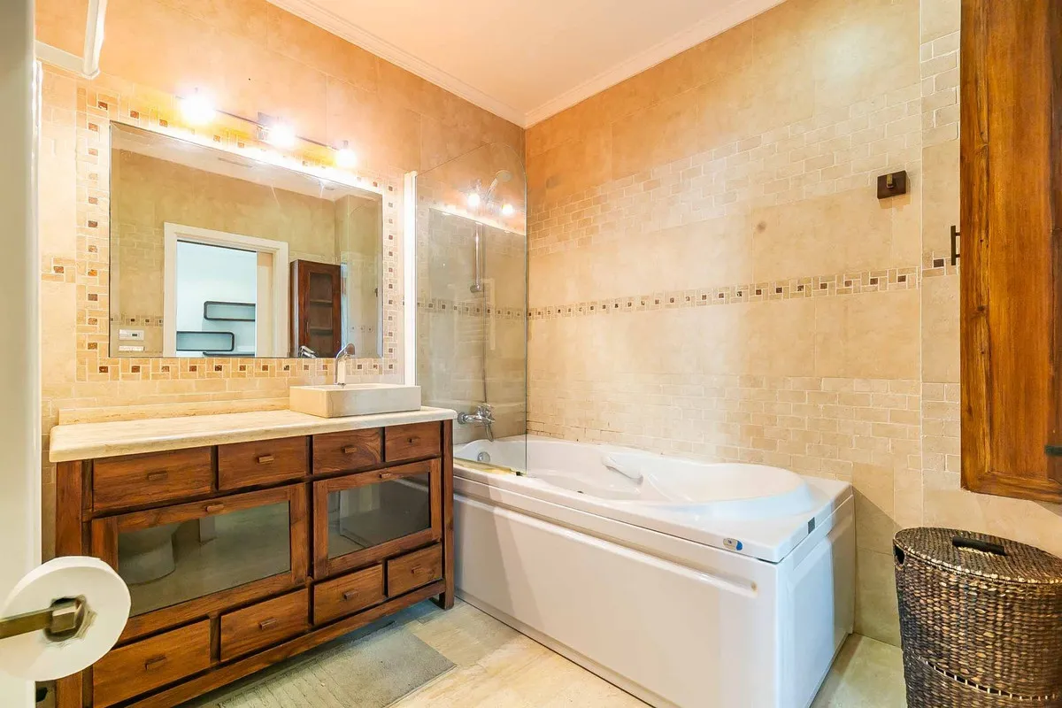 46c67c97-a67e-472b-ba90-de937f199173