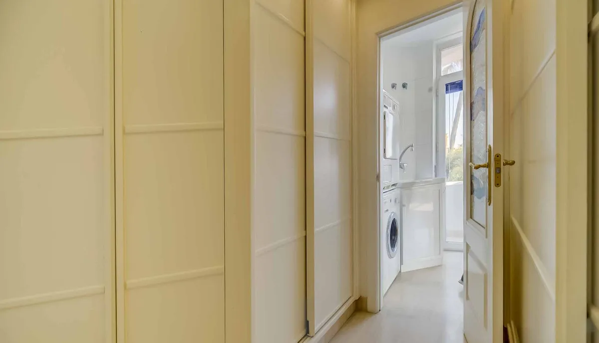 676eb3e1-acdd-46a0-b744-1de69c4f20a6