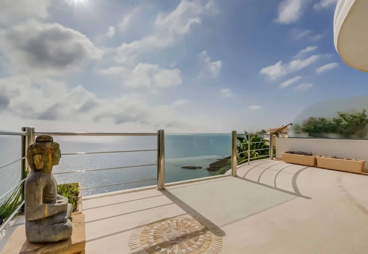 77301b9b-4cf0-4a09-ab8a-98d4bff33210