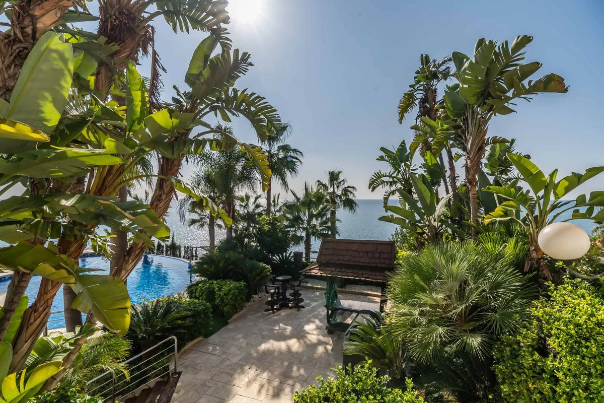 a75dcbf4-3bf7-4ecb-b91b-687f78e50340