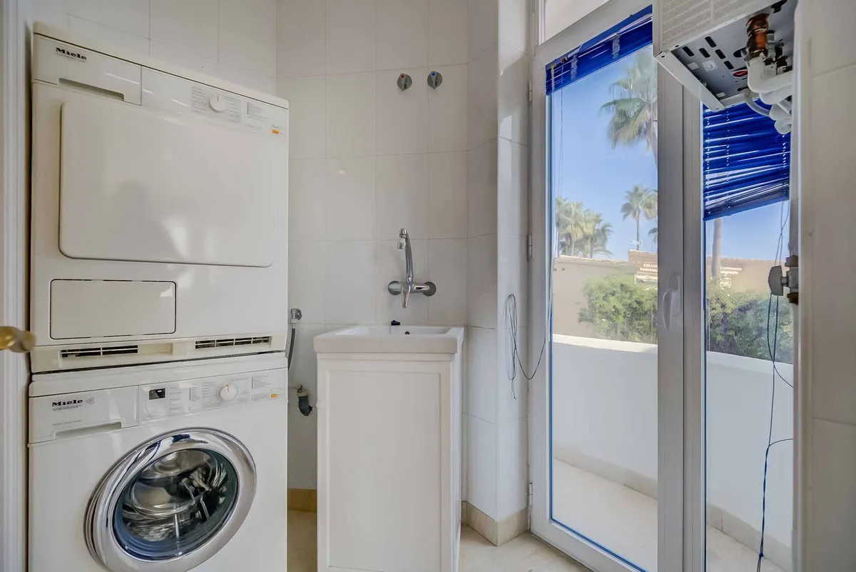 e2c39888-0696-4cc4-9310-d51d39ce6a88