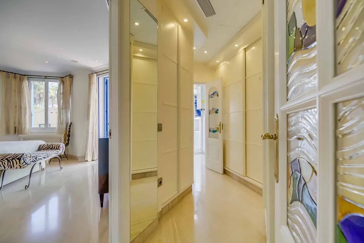 e6ae6de0-e495-4f43-b95b-91f49130c1e8