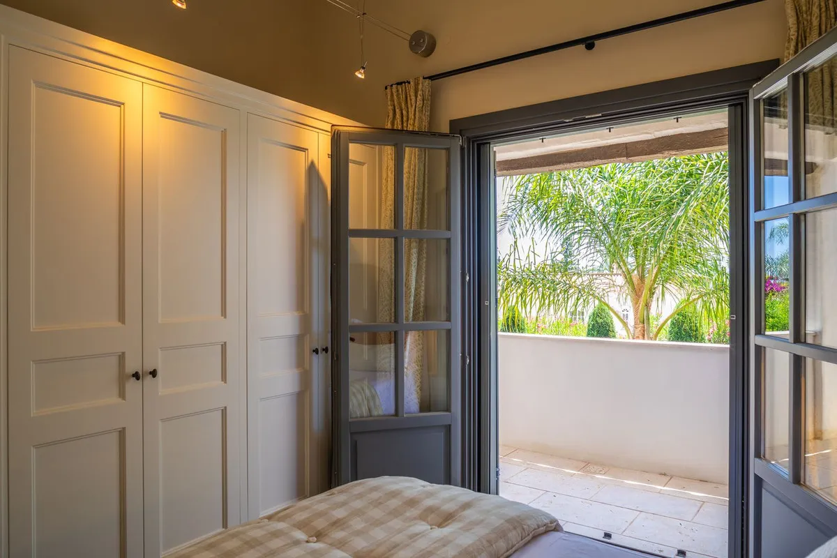 1a769dc7-aa01-4b18-bb8b-52510d476c38