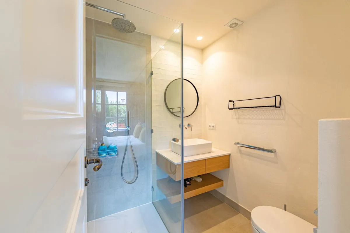 36d4d87f-4037-40bf-aba7-ca2b0c4e7859