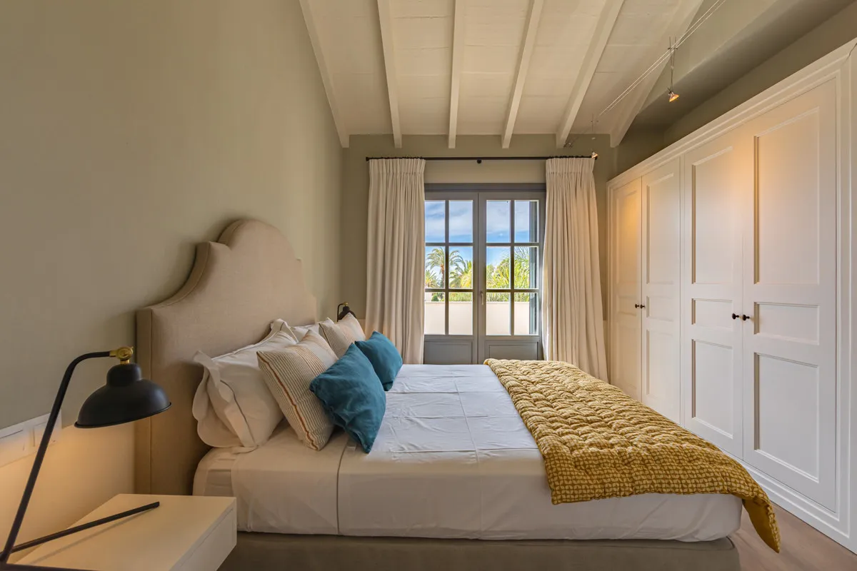 b63d46c8-0d1a-4e70-970c-833546c8b8b6