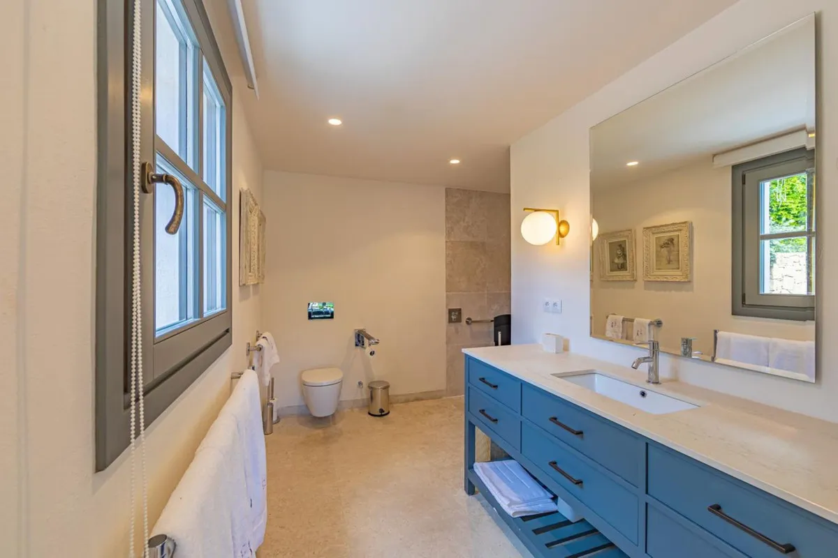 b8ac1372-abd0-46cf-ada6-e1b1fe159a84