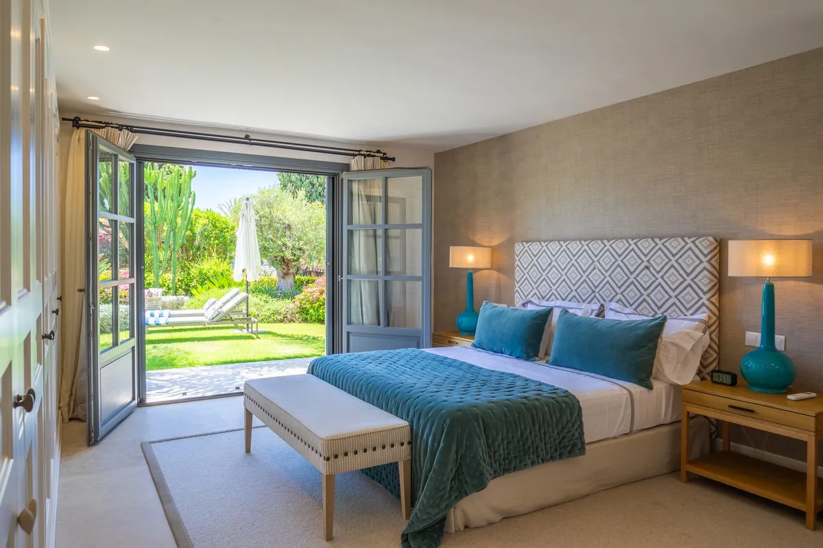 ca2af9d3-b93f-4d7a-9bf8-a8a33aa35424