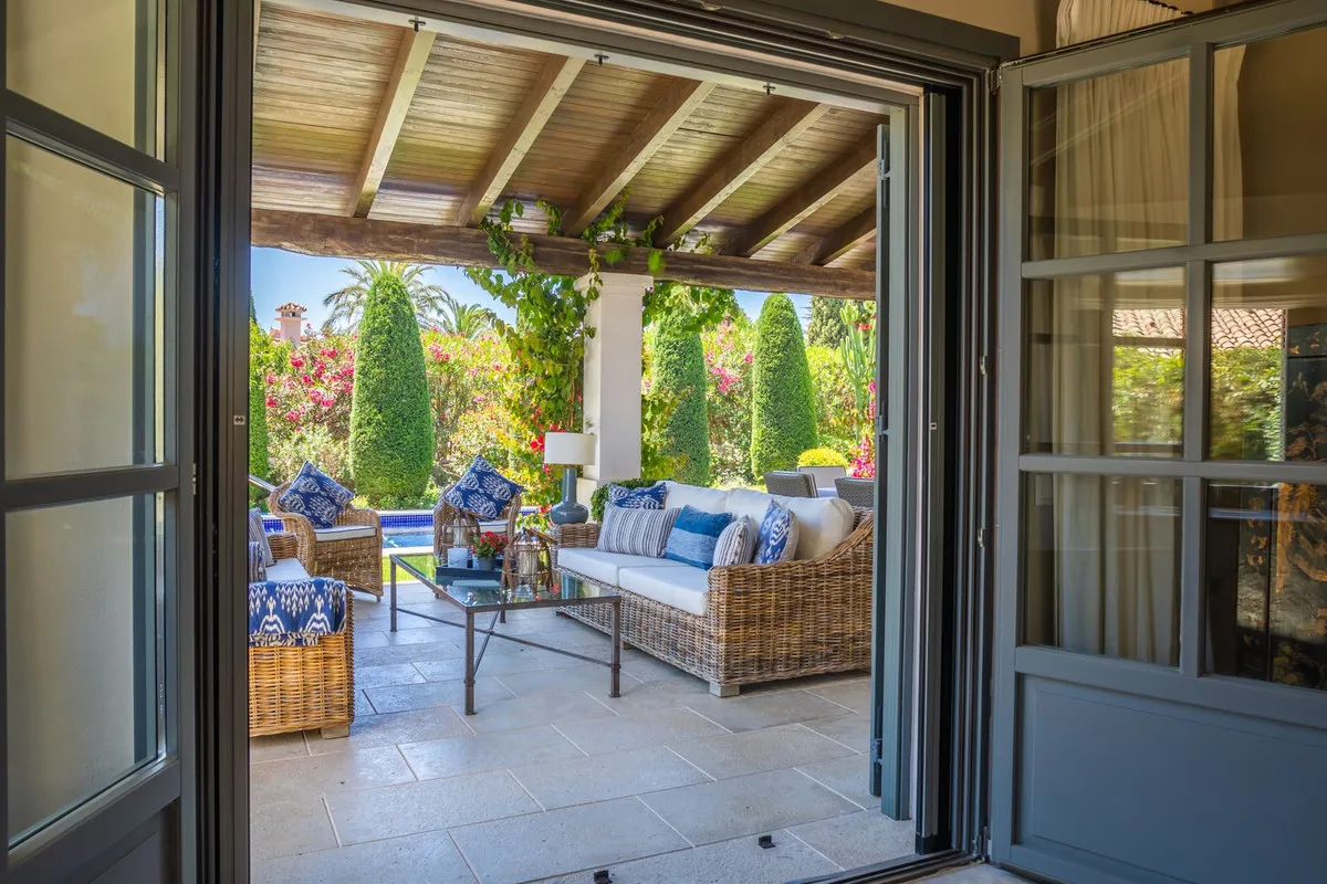 d924da36-4236-4486-a335-a801853fc2fe