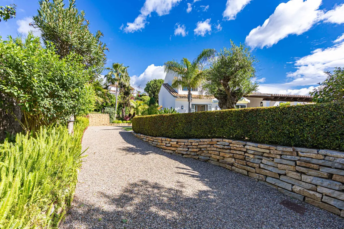 f726ea3a-be7e-4c06-8325-b406c9e83878