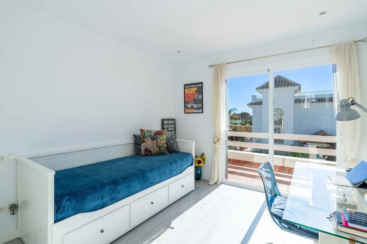 7069a9d5-b385-4e89-ae82-a82ac5abe97c