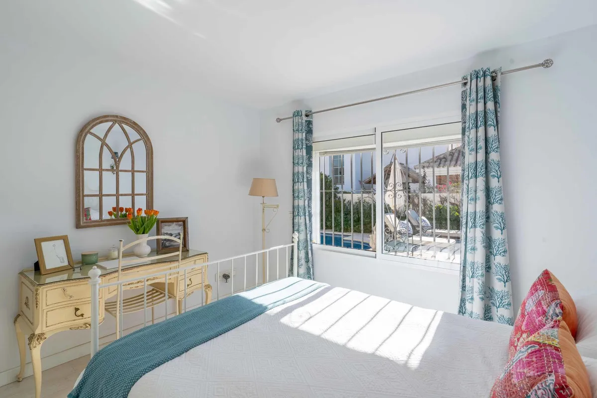 9f46503e-9d3e-421a-a4f5-e5ae8151991c