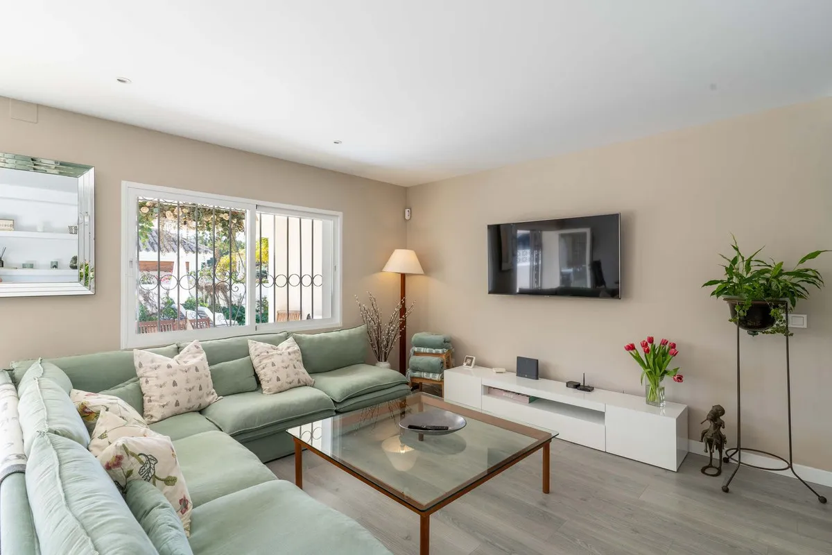 dc3d3fcb-988a-47c1-ba9c-cc779ffed420