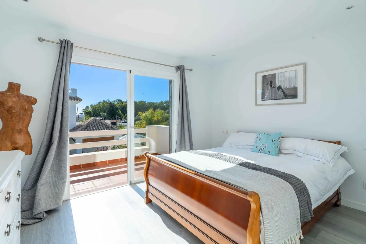 f268f193-ddae-4986-8804-6d0b86843aca