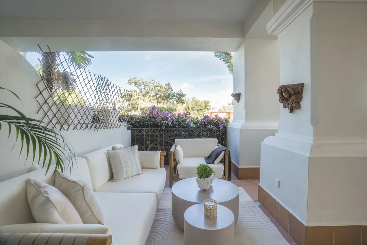 1a4781ed-ffce-4a4f-9ce5-50d19a9cd8bd