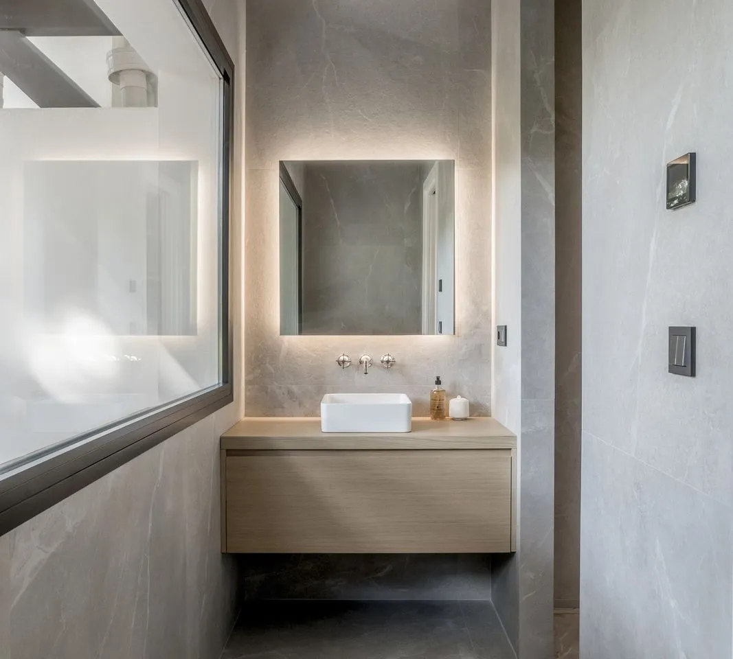 d5771ada-dd71-468e-b14d-92e9d45bd4e1