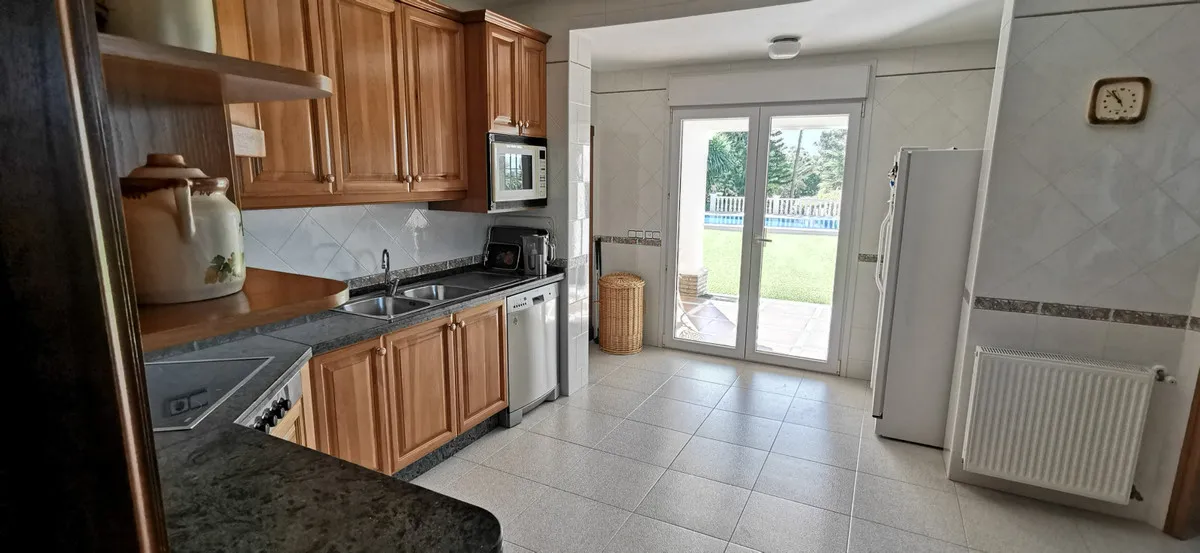 1074879d-0bfb-4650-a6d2-a1b9c1e33151