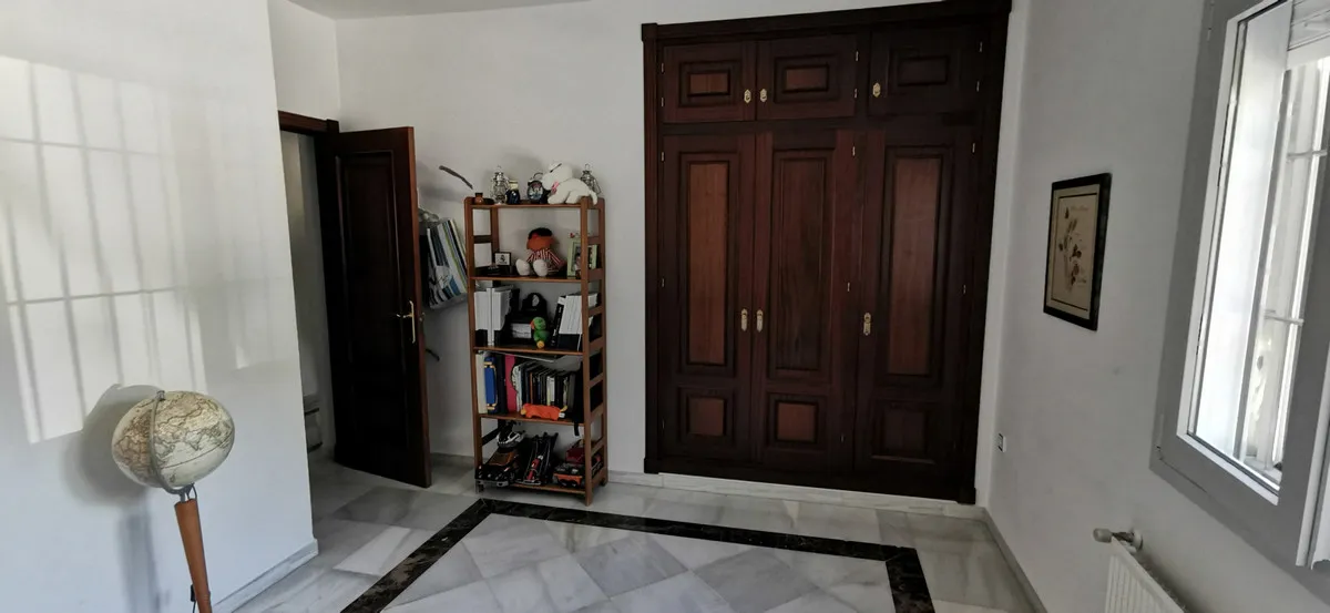 37d8dbc6-5667-4dfa-a05c-52d015bd95a4