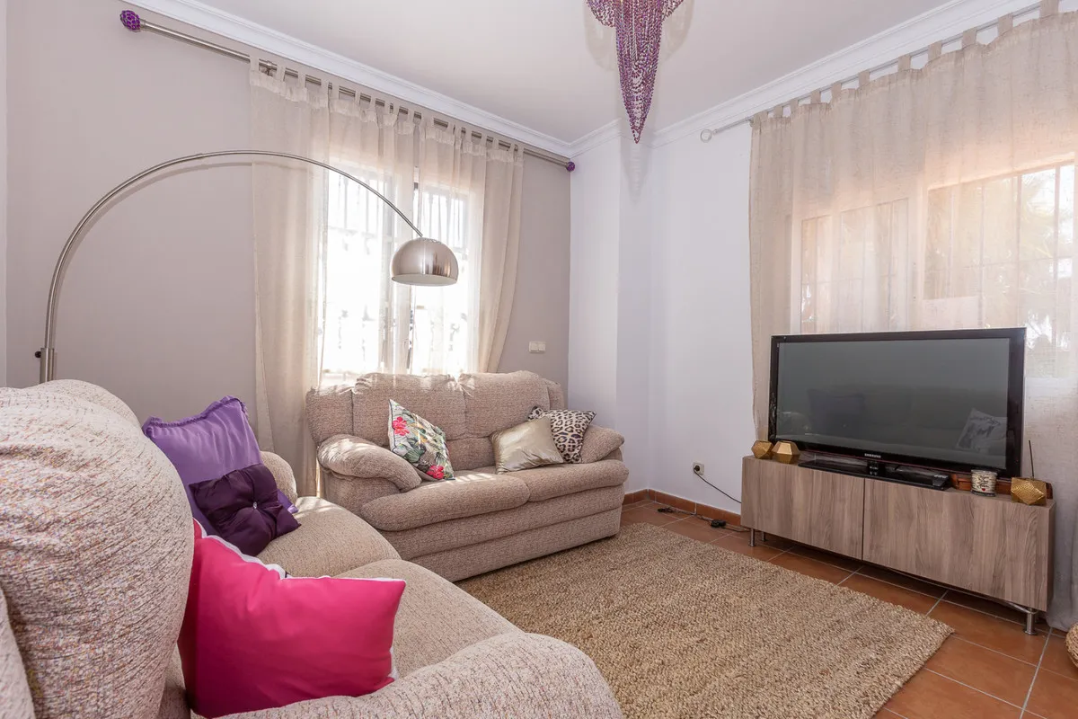 b7419331-6027-4fbe-aef5-790ca705fbcb