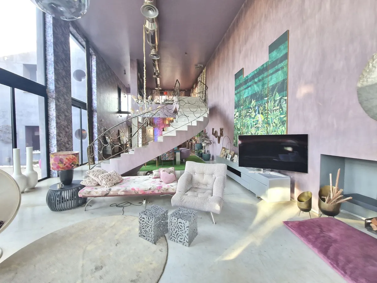 06d85194-ce20-4b1a-bd1b-a77690ed57ad