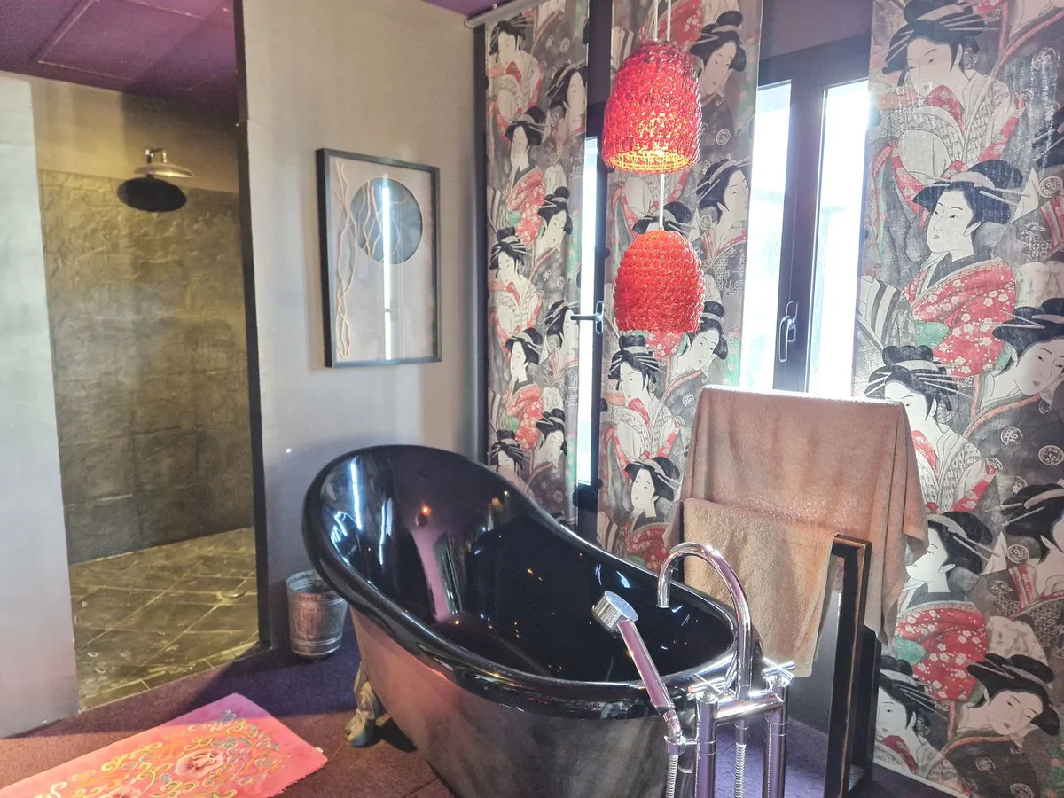 1e3efe3d-f06e-4853-b462-9a22c2103b6e