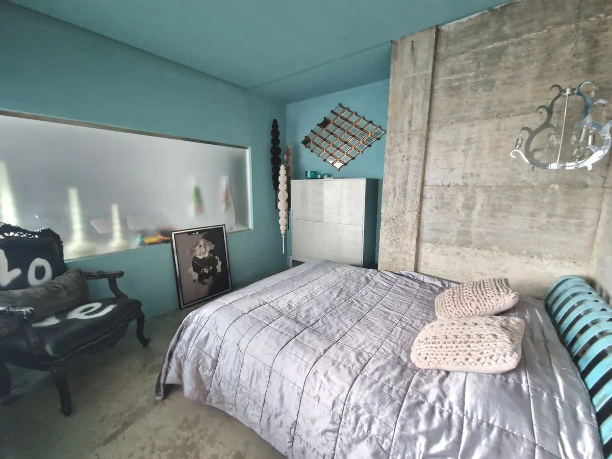 a0f0a697-99a1-4a28-bfd9-b48c41a21684