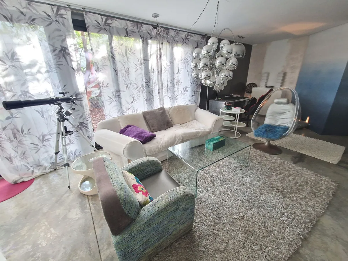 d9d4321d-36b6-4d12-8c49-05b88ad28d4d