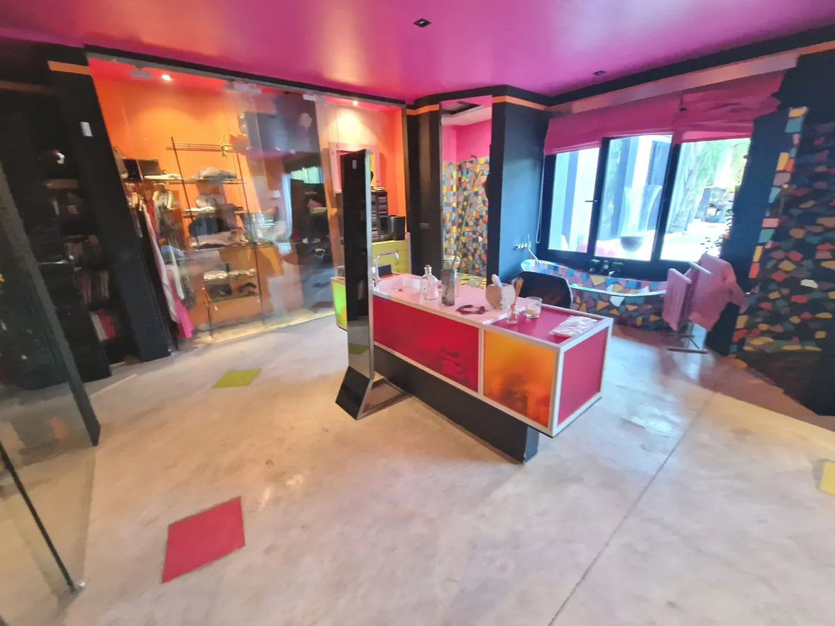 e0454916-951f-4f10-b7dd-01251ffb9a99