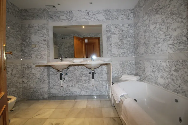 54e7d40c-ecee-4aee-ad4d-c842e990be1e