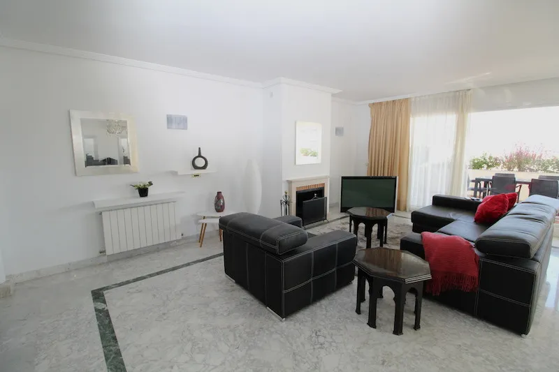 e8899612-7cb4-4dbc-8cb7-ef05ee74631b