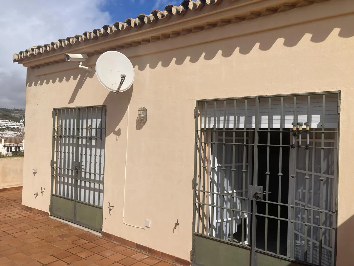 0470bfd4-84a2-41ca-8235-128c24152083