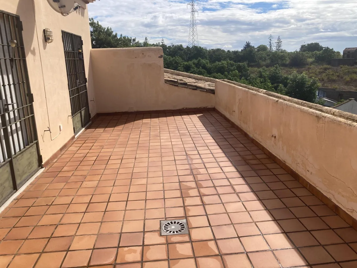 c05b859b-a6e6-47d5-8727-1f9f0af62de8