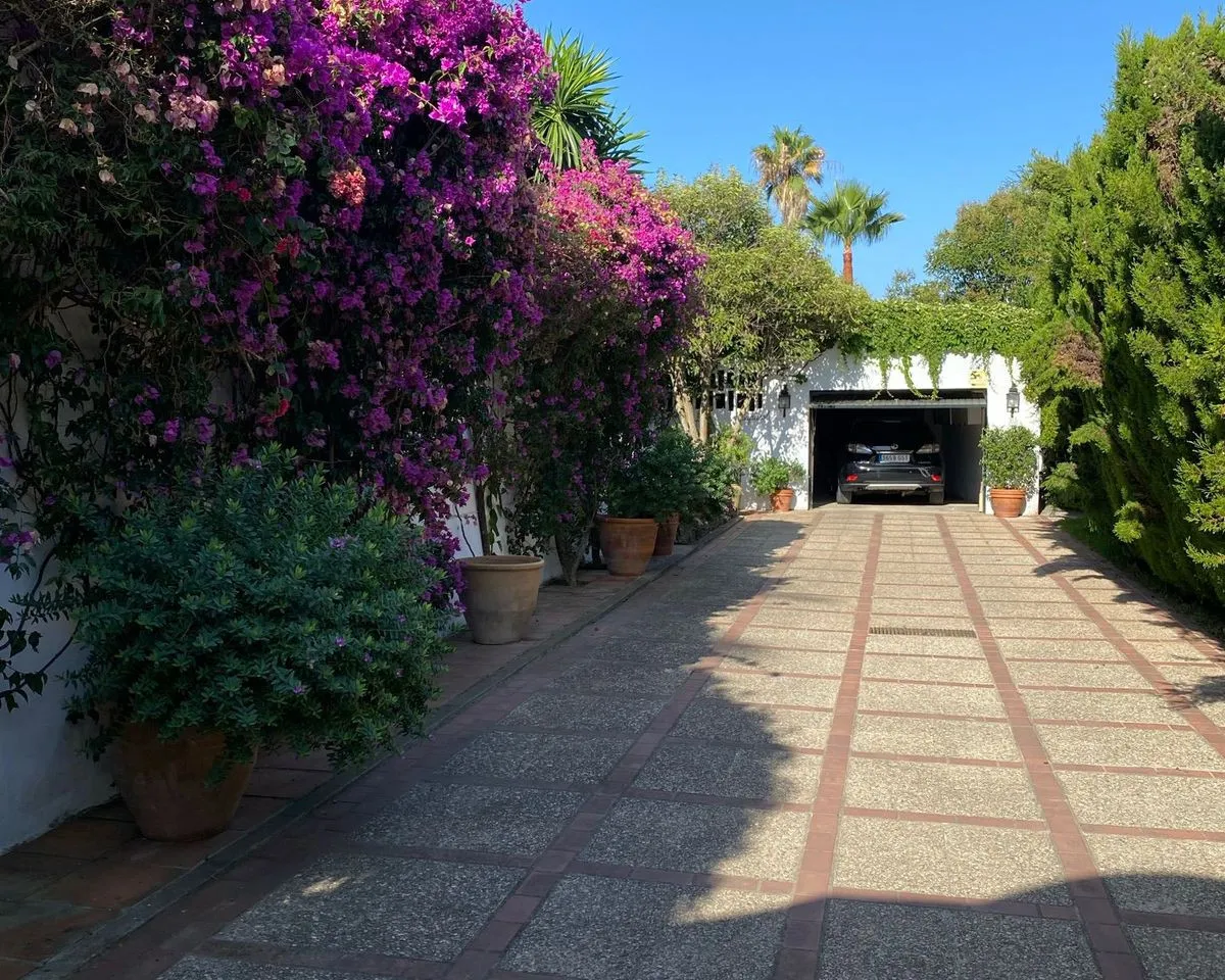 fdb95646-7a90-49c1-89e9-b126c7ee2bfc