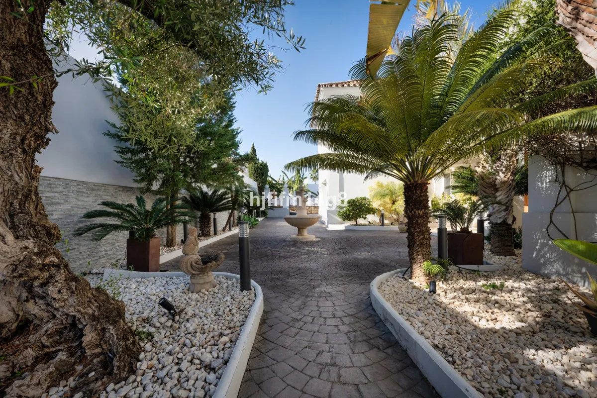 e1f6c2b1-c893-4d01-888e-4836adcb93de