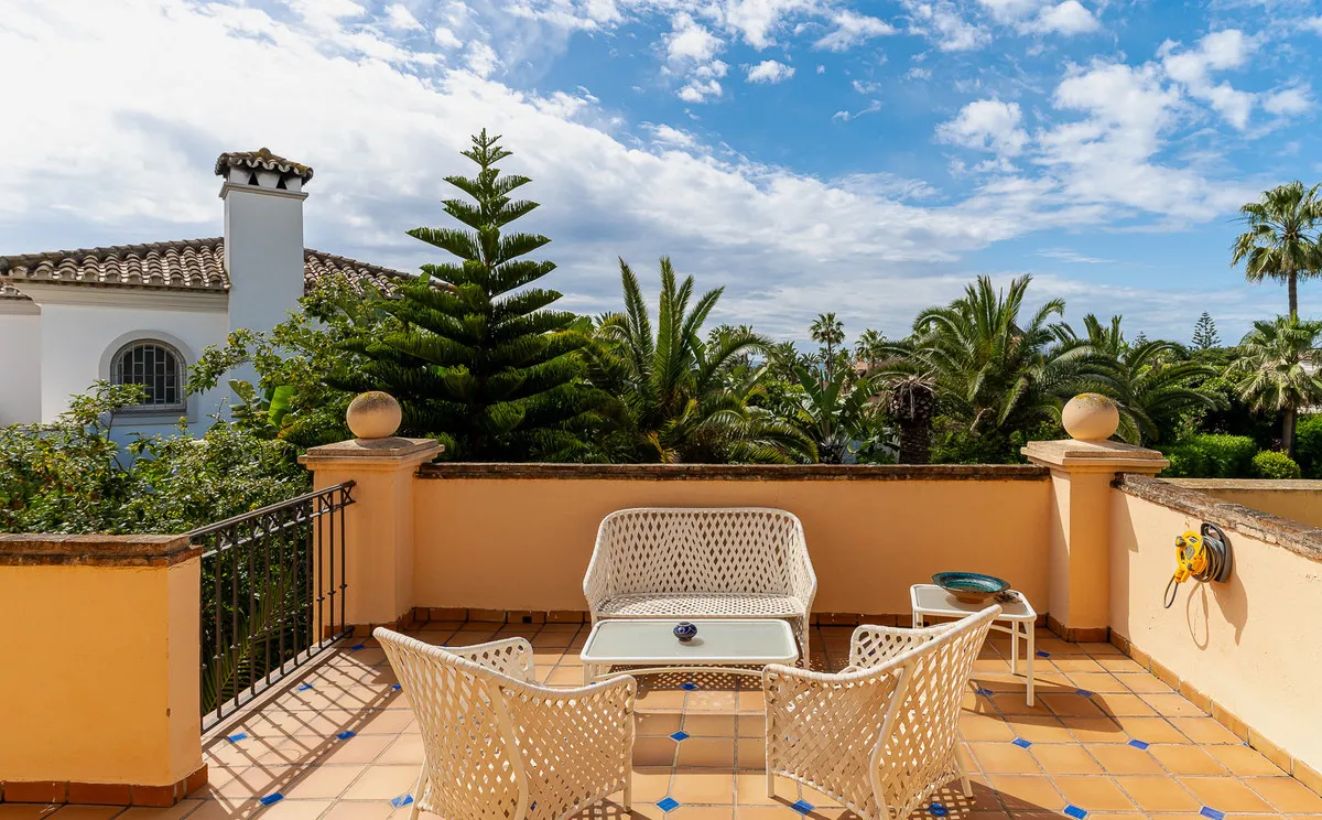 c52837a5-49e9-428a-afe1-b6ffac078322