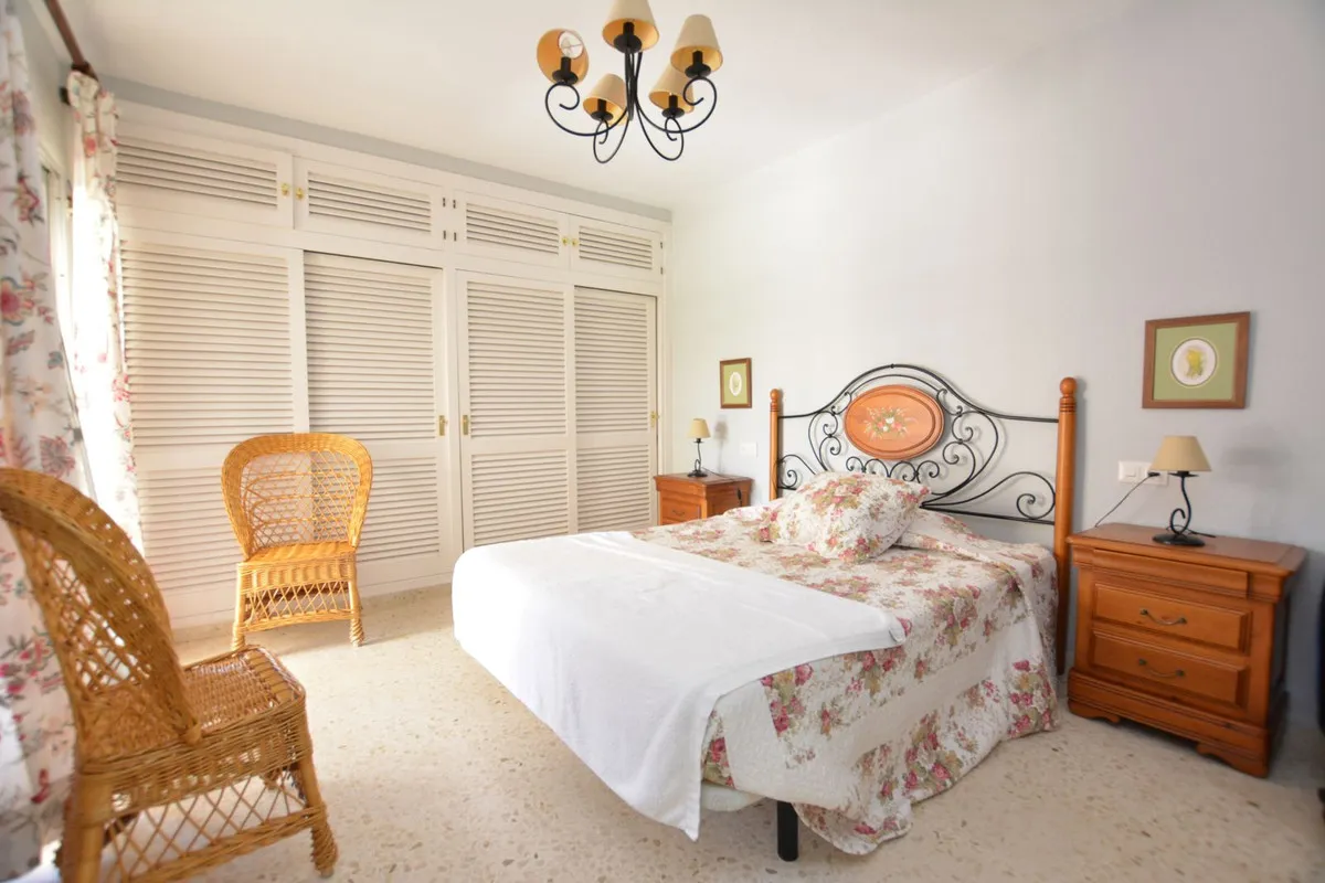 5a495c2b-28f8-4f54-8cc6-bd7c9c6f51ec