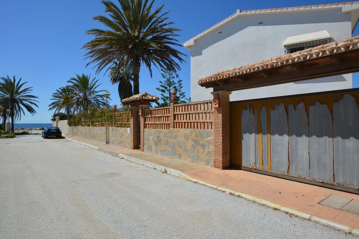 7ba4b6ff-895f-4573-a44b-34987d57ea30