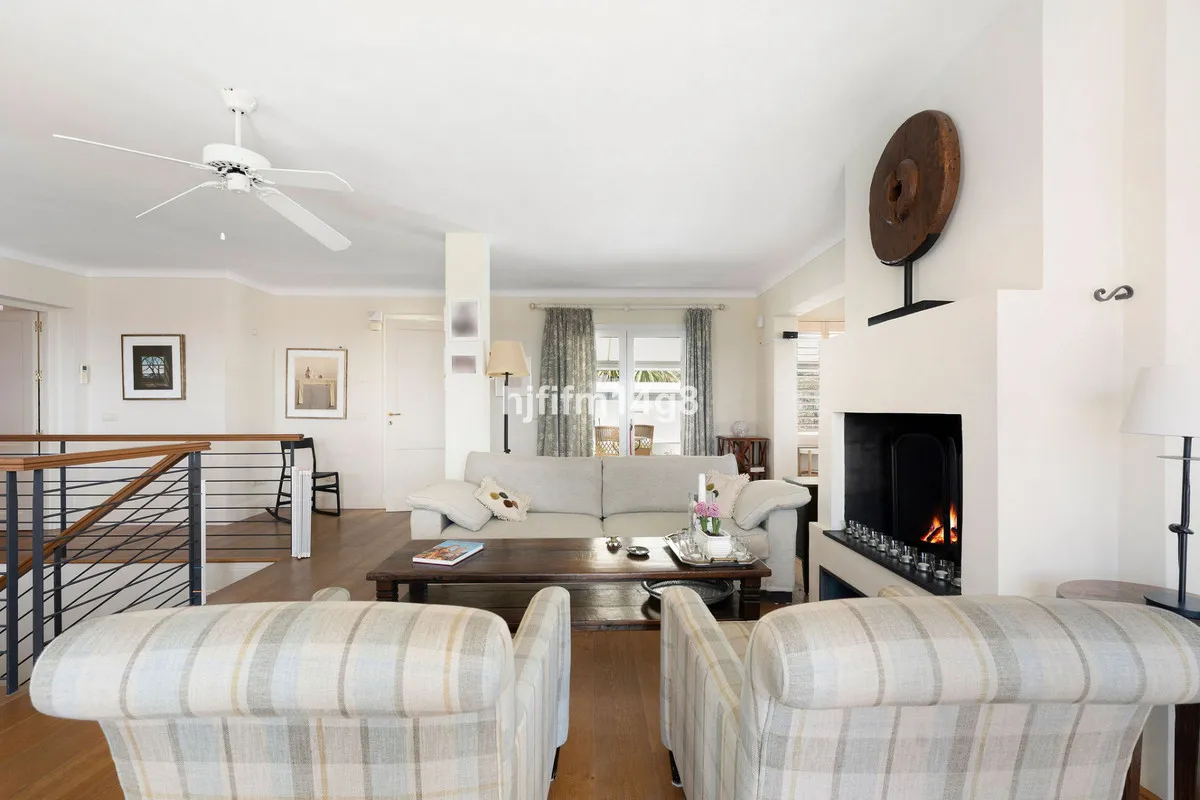 403dafc3-f13c-45a0-bbfb-d8394a0d2be7