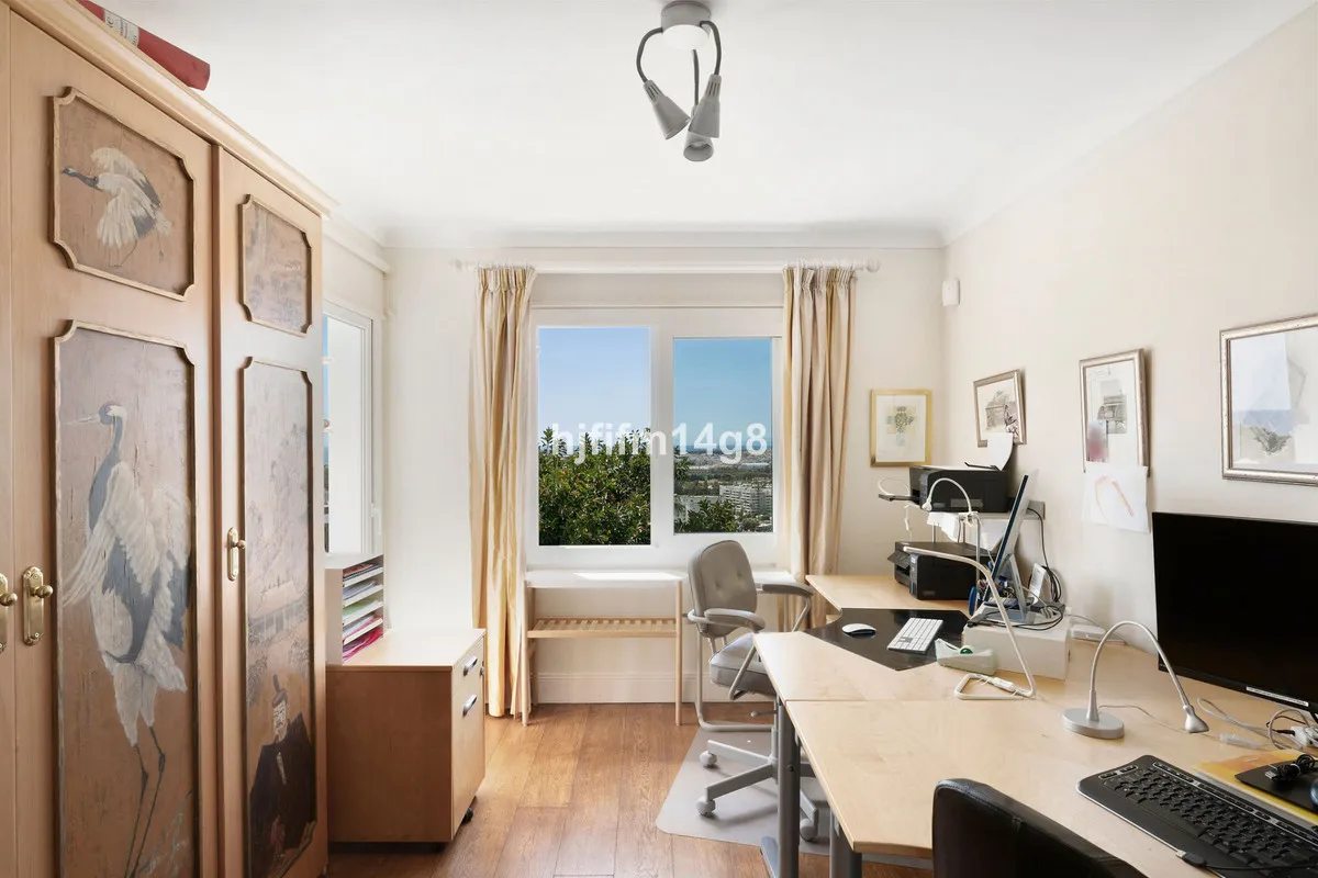 73d4de5e-389b-487d-8d08-87a6bf96e031