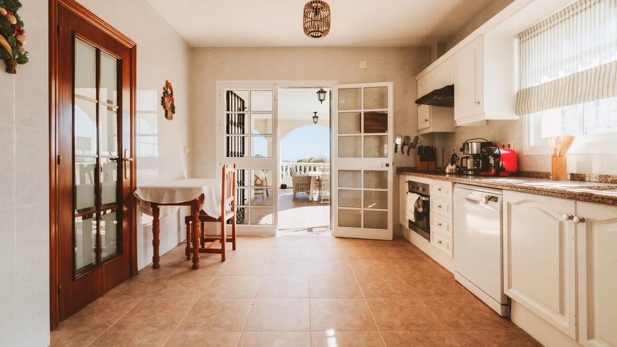 669a5af0-7223-404d-9470-f07097538187