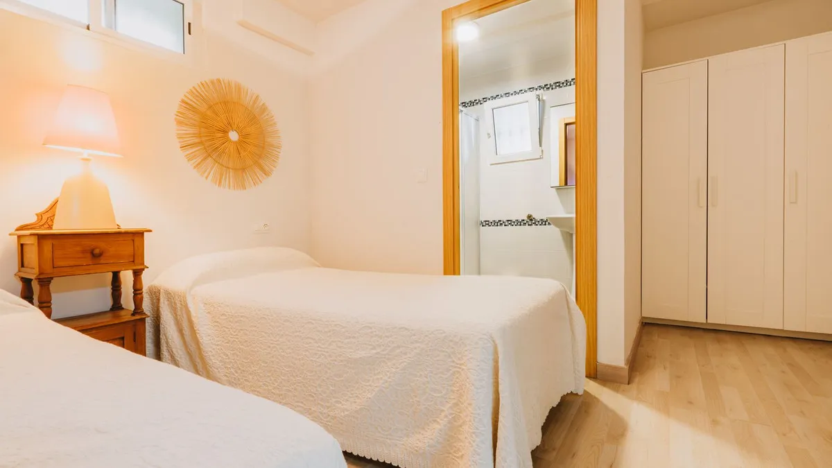 6840d054-5ad2-4b2a-8fc7-0410a92b9a64