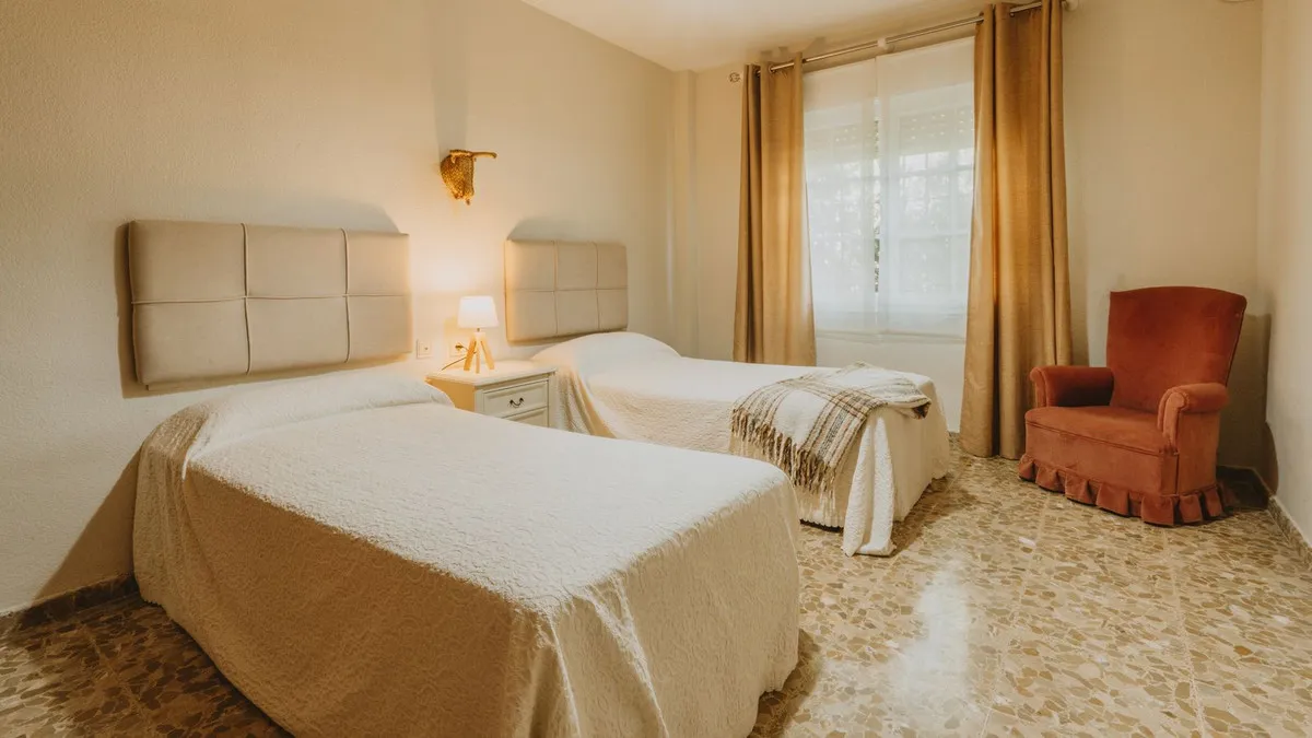 8f975c37-a3f3-42f7-9105-dd290e31a323