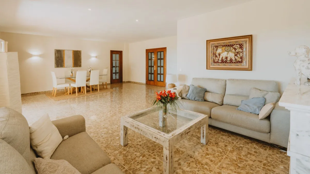 9bd77b27-d4f7-4624-b10e-086f80118e1f