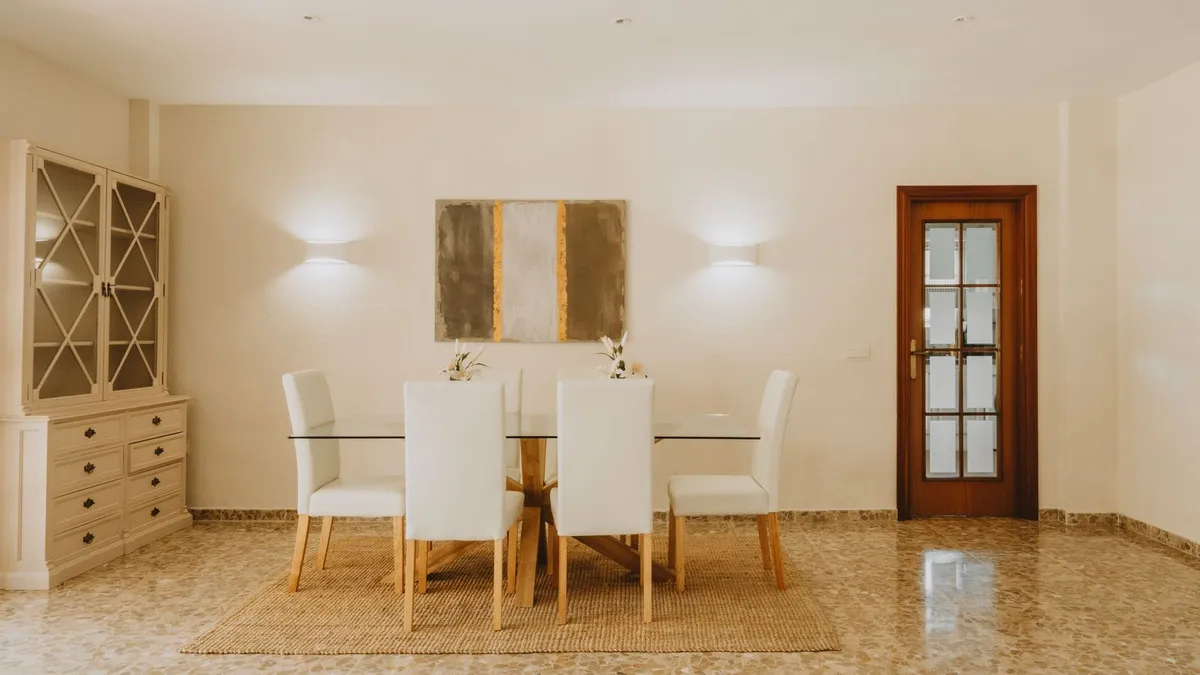 aa2d33e5-a2d9-4587-a386-5273d5e53f0b