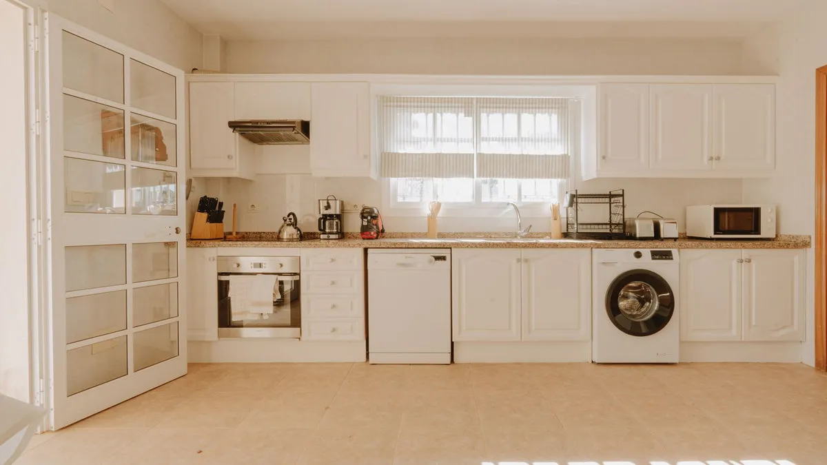 fabe69df-e9d7-4417-a978-7c26101164cb